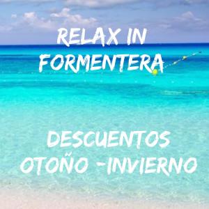 una spiaggia con le parole relax nelle descrizioni delle prestazioni ozono inventivo di Vista Pujols playa ubicación magnífica a Es Pujols