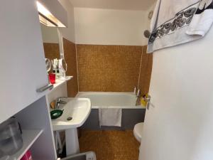 Studio Canal Saint Martin, Paris (updated prices 2025)