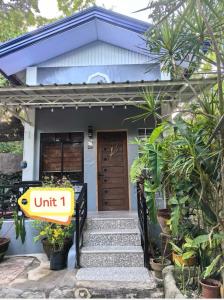 Το κτήριο όπου στεγάζεται  το bed & breakfast