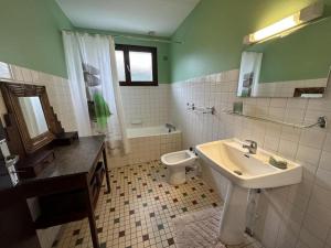 Ένα μπάνιο στο Lamoune +15 φωτογραφίες