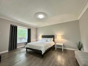Ένα ή περισσότερα κρεβάτια σε δωμάτιο στο Mountain View House - Sleeps 14