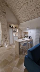 Kuchyň nebo kuchyňský kout v ubytování Quintessenza Suite di Vico Carrara + 44 fotografií