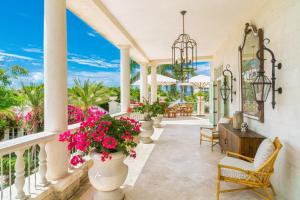 Rõdu või terrass majutusasutuses The Palms Turks and Caicos