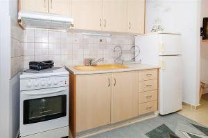Gallery image of Poseidon Sea Front House in Nea Potidaea