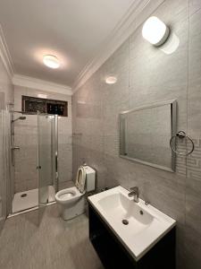 Ένα μπάνιο στο Barazani Garden House +48 φωτογραφίες