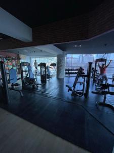 Pusat kecergasan dan/atau kemudahan kecergasan di Apartment Surabaya Timur