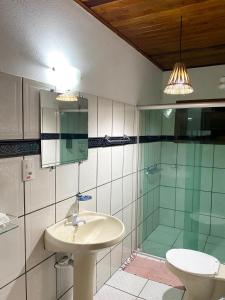 Un baño de Pousada Arraial Lua Crescente