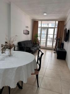 Gallery image of Excelente departamento, frente al mar in Mar del Plata +22 photos