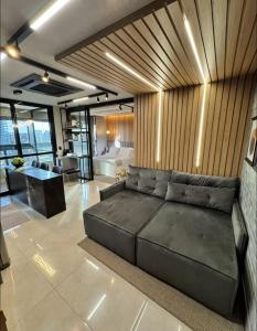 Χώρος καθιστικού στο Stay Royal Luxury Sofá Retrátil e Divisória Smart +2 φωτογραφίες