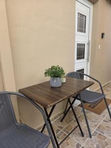 Φωτογραφία από το άλμπουμ του Τριάρι διαμέρισμα στο ισογειο σε Thérissos