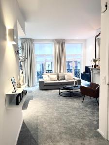 Χώρος καθιστικού στο Magnificent apartment in Sablon