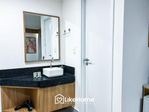 Ένα μπάνιο στο Legacy Suítes - LikeHome Hospedagens +15 φωτογραφίες