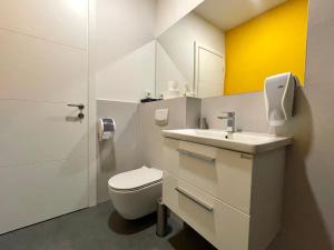 O baie la Engadin's Central Rooms in Old Town