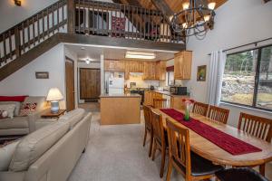 Fotografie z fotogalerie ubytování Bunker By Hauserman Rentals v destinaci Tahoe City