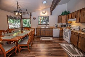 Kuchyň nebo kuchyňský kout v ubytování Casa Pasquale By Hauserman Rentals