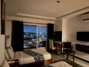 拉瓦尔品第The Viewmont - 2 Bedroom Serviced Apartment with a beautiful view的相册照片