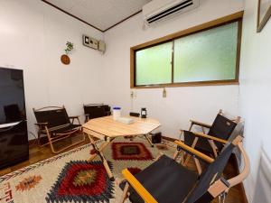 Posezení v ubytování "undo" - a cottage in the forest - Vacation STAY 73229v
