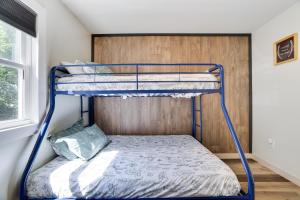 2 Bedroom Condo in Tannersville - 6 Minutes from Camelback Mountain客房内的一张或多张床位