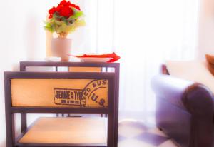 A seating area at Manì Rooms