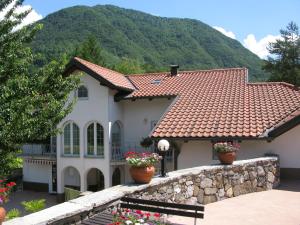 Gallery image of Apartments Reida in Most na Soči