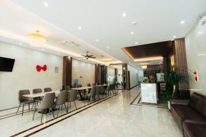 Μια τηλεόραση ή/και κέντρο ψυχαγωγίας στο Milan Hotel Ninh Bình