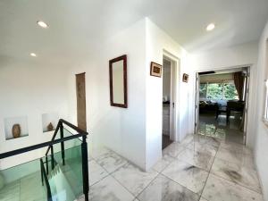 Fotografie z fotogalerie ubytování Epic Mountain View 3 bedroom Pool Villa 2 mins to the layan beach v destinaci Layan pláž