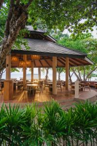 Restaurace v ubytování Kira Baya Koh Samed