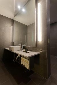 Top Cloud Hotel Iksan的一间浴室