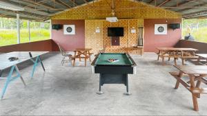 Biliár nebo kulečník v ubytování Galaxy Exclusive Resort