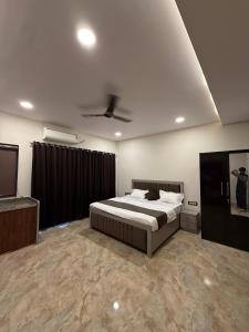 Ένα ή περισσότερα κρεβάτια σε δωμάτιο στο Hotel ILIKA +7 φωτογραφίες