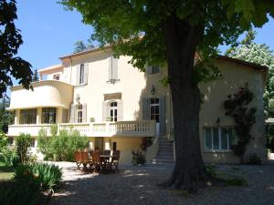 Budova, kde se prázdninový dům nachází