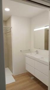 Ένα μπάνιο στο Apartamento Sonho Sky +24 φωτογραφίες
