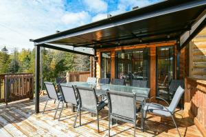 Balkón nebo terasa v ubytování Blissful Bay Retreat