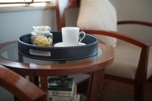 Kohvi ja tee valmistamise võimalus majutusasutuses Hanoi E Central Luxury Hotel & Restaurant