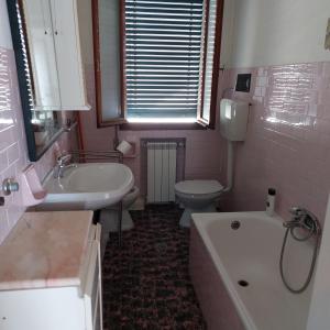 Koupelna v ubytování Appartamento Vistamare