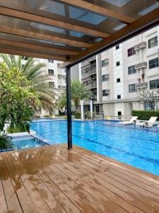 Bazén v ubytování Magsayo Cozy Room nebo v jeho okolí