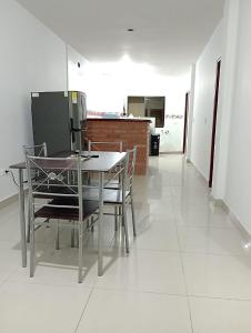 Kuchyň nebo kuchyňský kout v ubytování Los primos