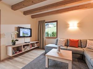 Χώρος καθιστικού στο Apartment Resort Tirol Brixen by Interhome