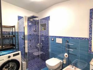 Ένα μπάνιο στο Apartment Rosa Blu by Interhome +34 φωτογραφίες