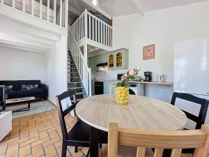 Køkken eller tekøkken på Holiday Home Plein Océan-5 by Interhome