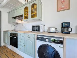 Køkken eller tekøkken på Holiday Home Plein Océan-5 by Interhome + 29 billeder