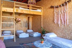 Koupelna v ubytování חאן מחצבת הגבס - Glamping Gypsum Quarry