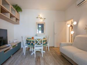 Χώρος καθιστικού στο Apartment Deva by Interhome