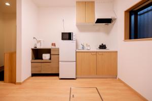 Dapur atau dapur kecil di 1日1組限定まるまる貸切ゆったり楽しもう駐車場3台無料Limited to one group per dayEnjoy the entire space with your family Parking for 3 cars