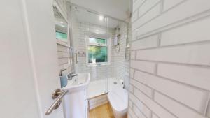 Et badeværelse på St Ives Kornel Hewel 2 Bedrooms