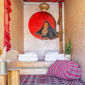 Posezení v ubytování חאן מחצבת הגבס - Glamping Gypsum Quarry