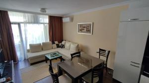 Χώρος καθιστικού στο Dolche Vita 2, Banana Tree Stay