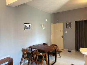 Φωτογραφία από το άλμπουμ του Spacious 2BHK Residential Flat with Scenic Vibe σε Panchanai