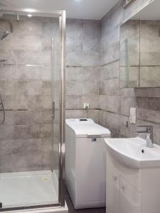 Et badeværelse på Apartament Fale Falowca