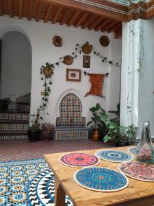 Un lugar para sentarse en hostel four seasons 69 fotos más